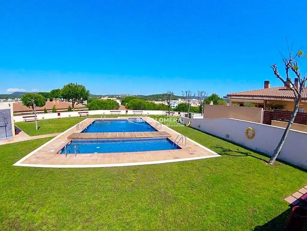 Houses for sale in Santa Clotilde