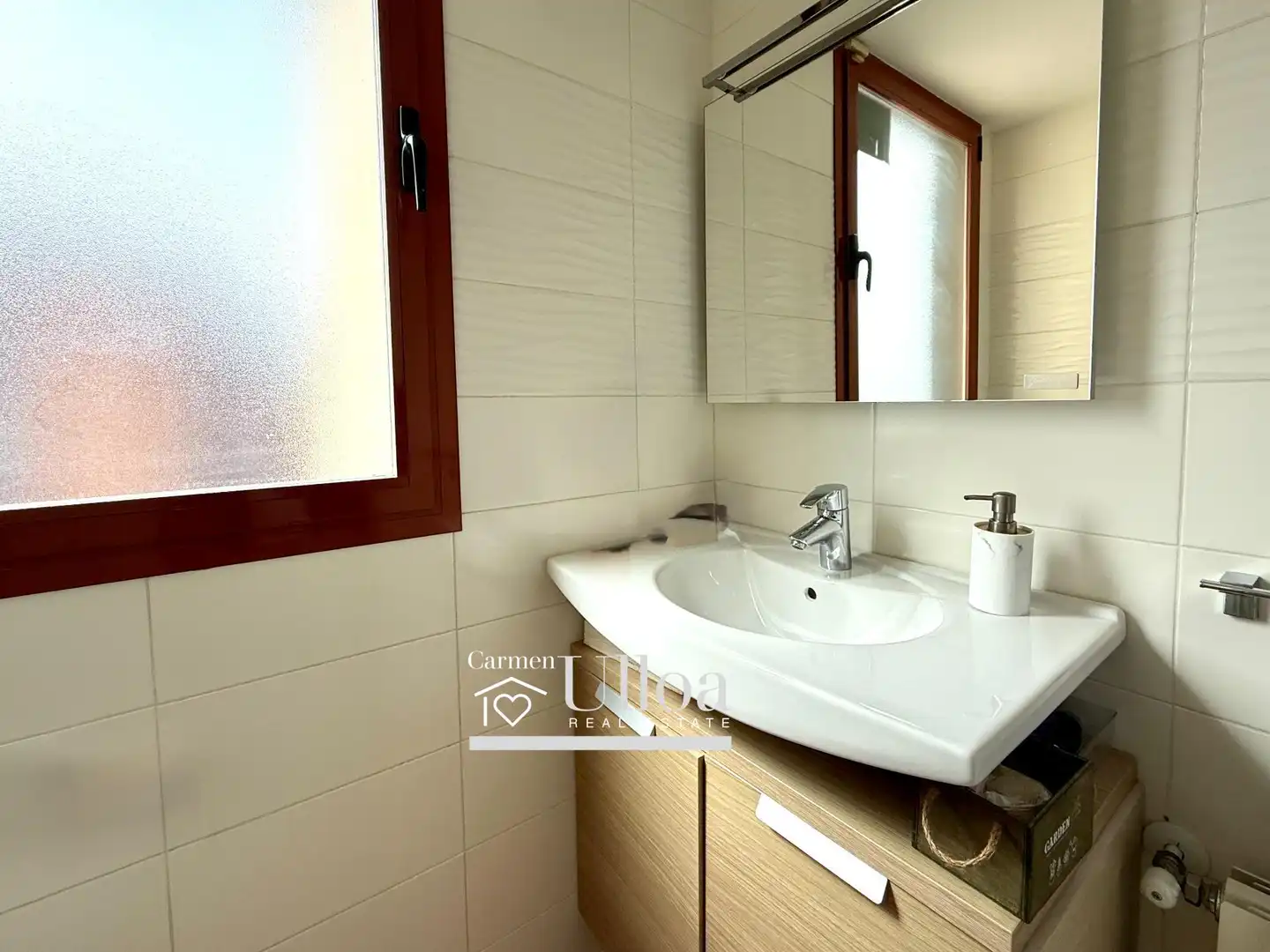 Baño de Apartamento en venta en Alicante / Alacant con Aire acondicionado, Calefacción y Jardín privado