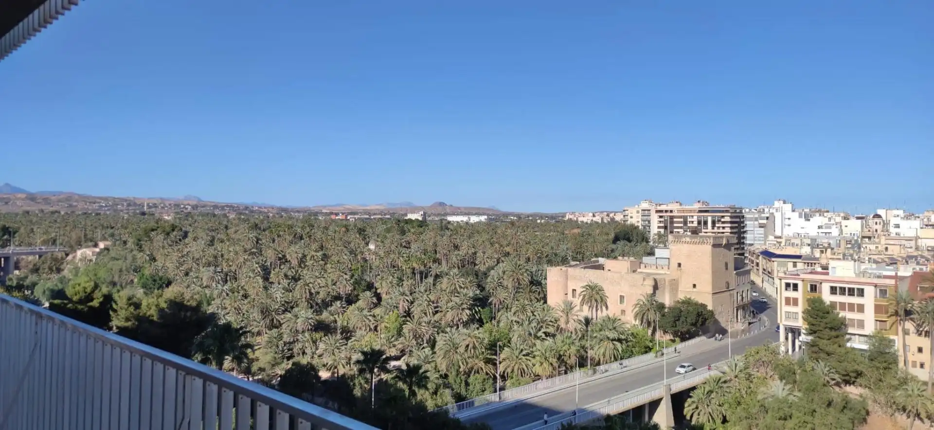 Piso con terraza en venta en Avenida COMUNITAT VALENCIANA, imagen 4
