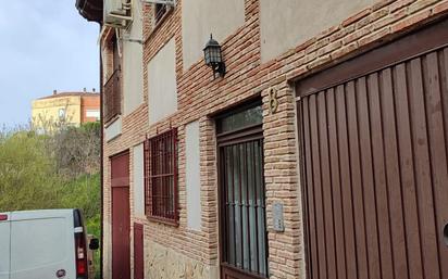 Vista exterior de Dúplex en venda en Talamanca de Jarama amb Balcó