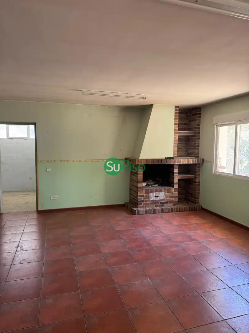 Cuina de Casa o xalet en venda en San Martín de Valdeiglesias amb Jardí privat