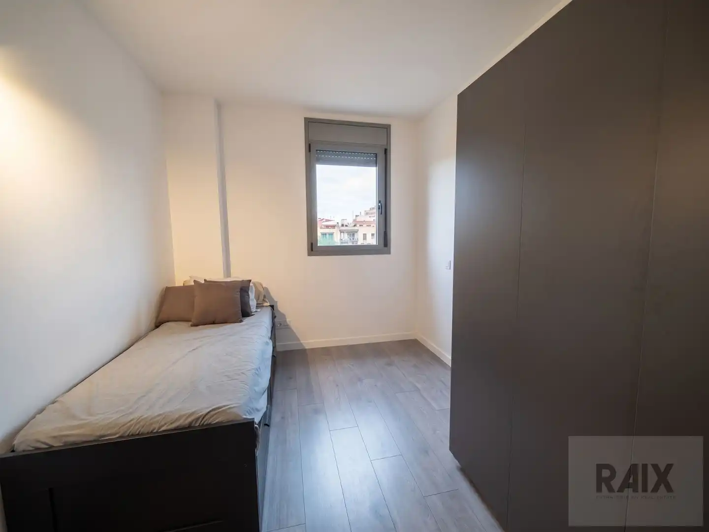 Dúplex con ascensor en venta en esq. Ctra. de Montcada ), imagen 12