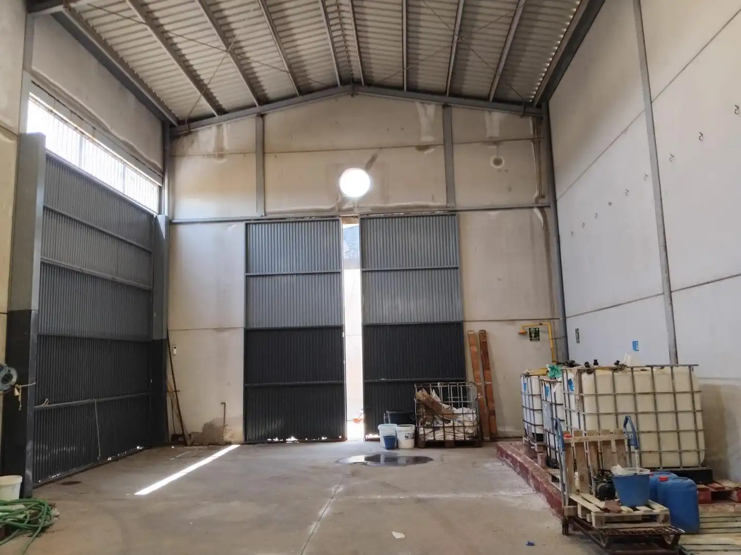Nave industrial en venta en Palomares del Río, imagen 2