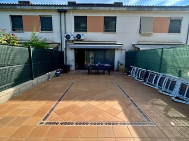 Casa a schiera con balcone in vendita a Masquefa