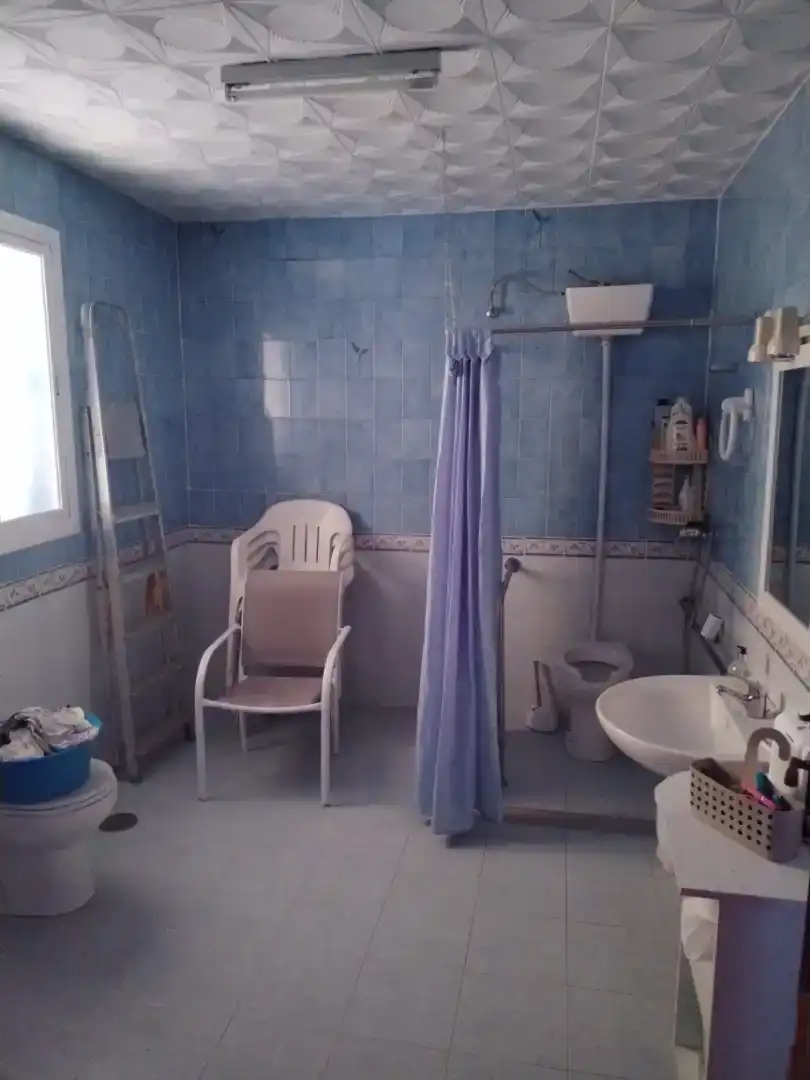 Bany de Casa o xalet en venda en Puente Genil amb Aire condicionat