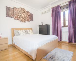 Bedroom of Single-family semi-detached for sale in  Toledo Capital  with Air Conditioner, Heating and Terrace