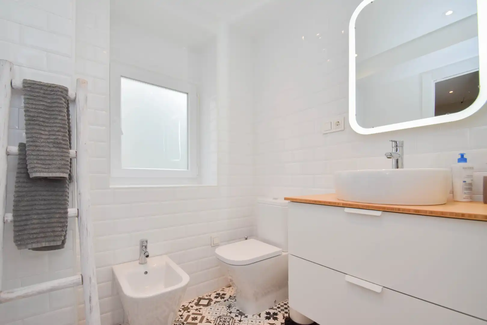 Baño de Piso en venta en Sierra Nevada con Calefacción, Terraza y Amueblado