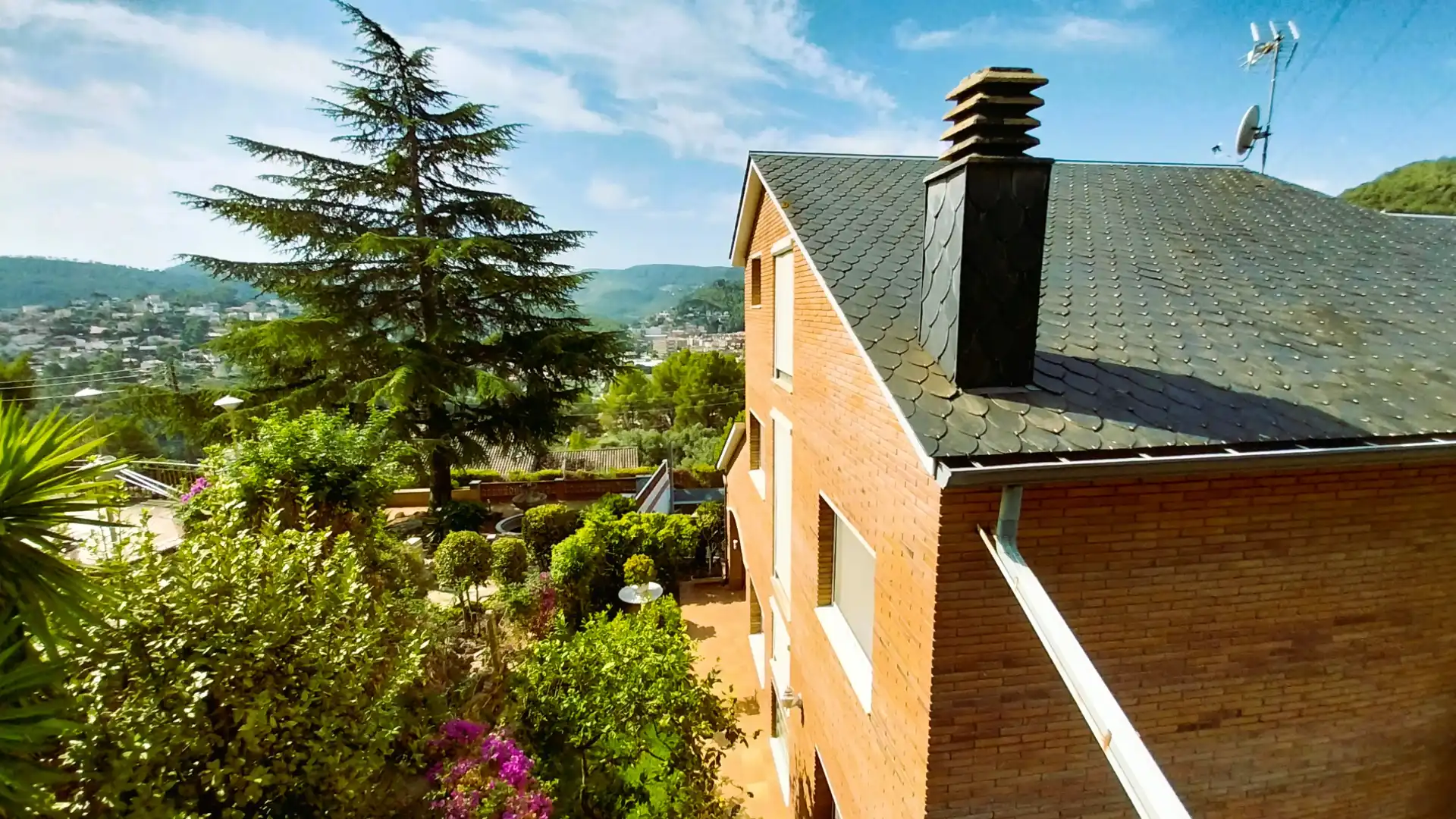 Jardín de Casa o chalet en venta en Vallirana con Calefacción, Jardín privado y Trastero