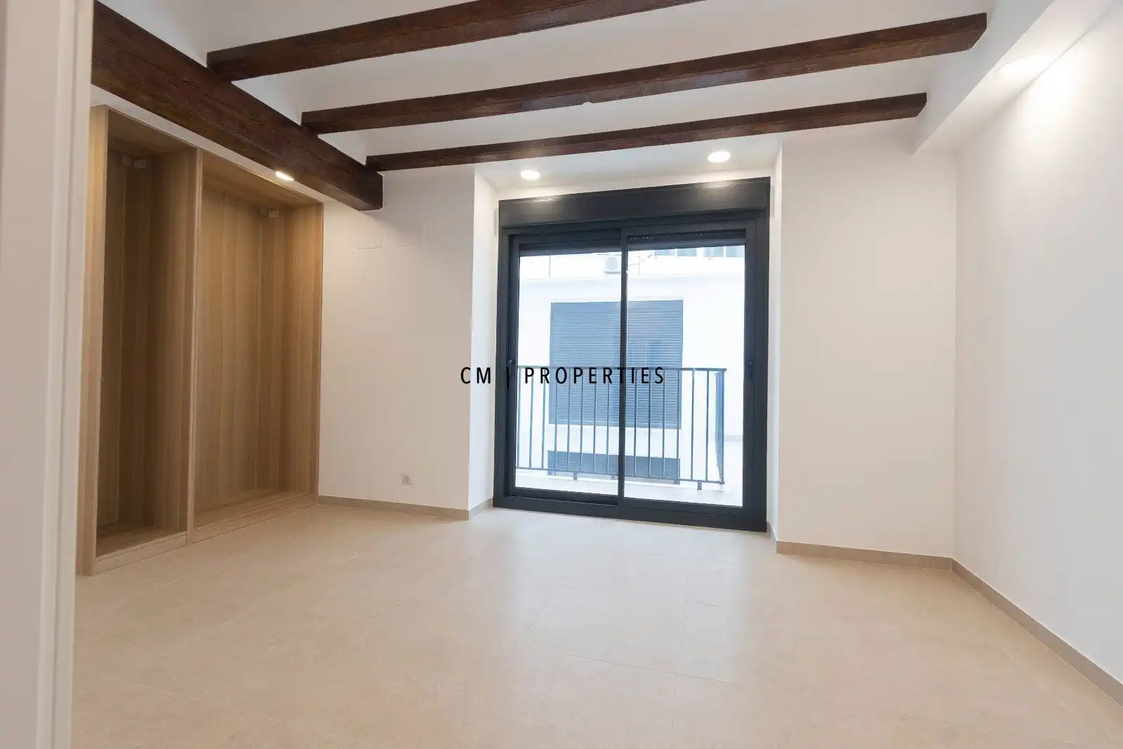 Bedroom of Flat for sale in Valencia  with Air Conditioner, Heating and Swimming Pool
