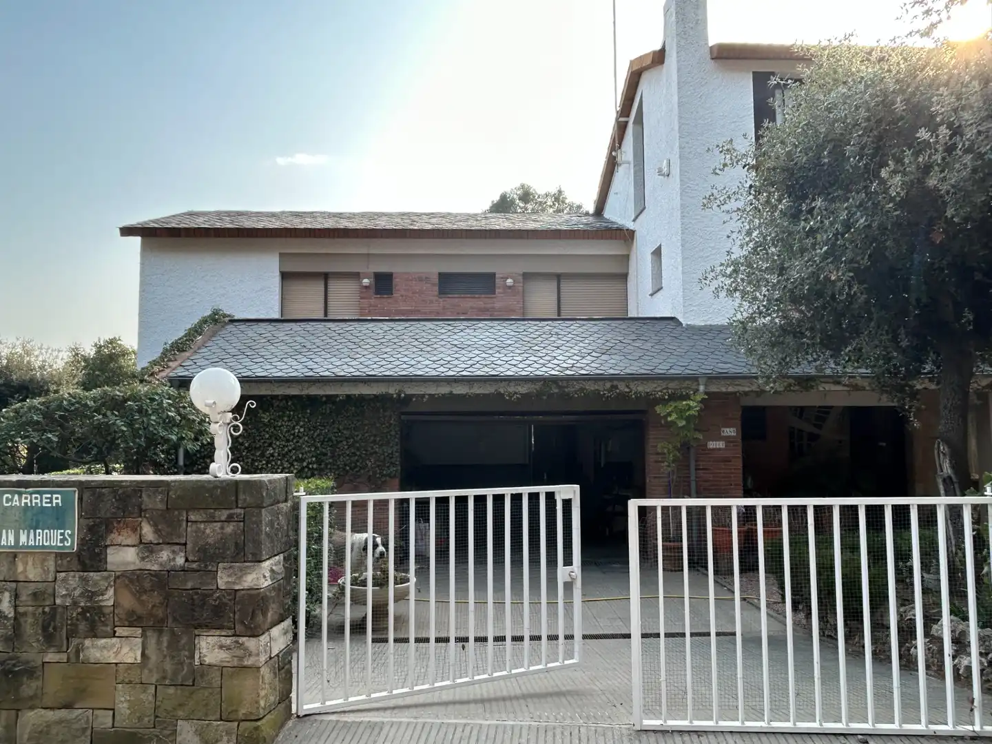 Vista exterior de Casa o xalet en venda en El Bruc amb Calefacció, Jardí privat i Terrassa