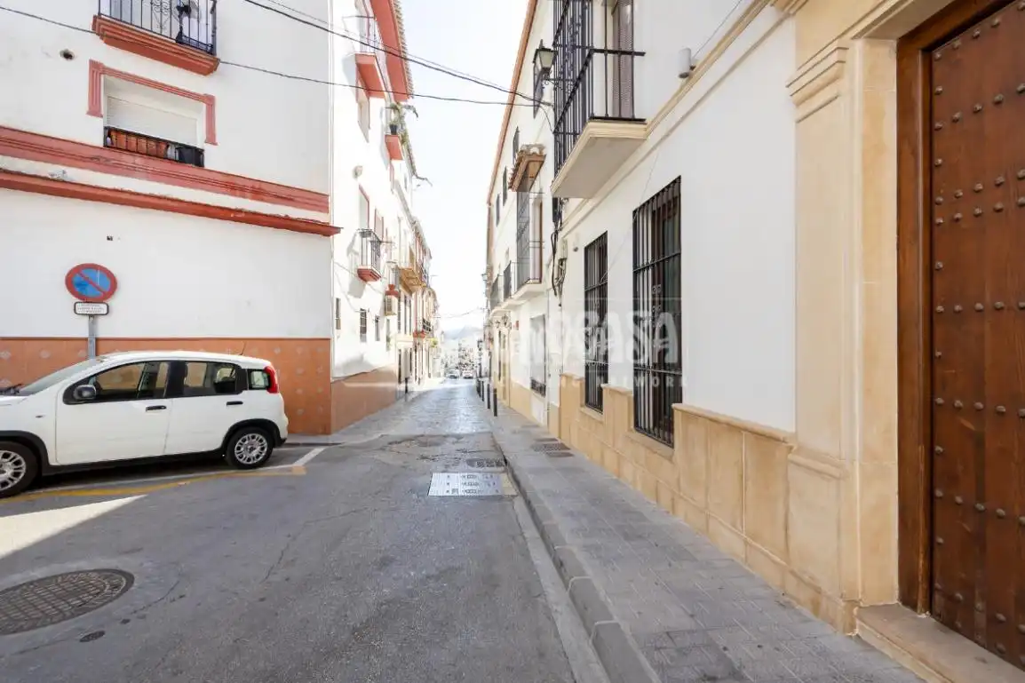 Vista exterior de Casa adosada en venta en Vélez-Málaga con Terraza