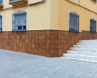 Vista exterior de Planta baixa en venda en Almansa amb Calefacció i Traster