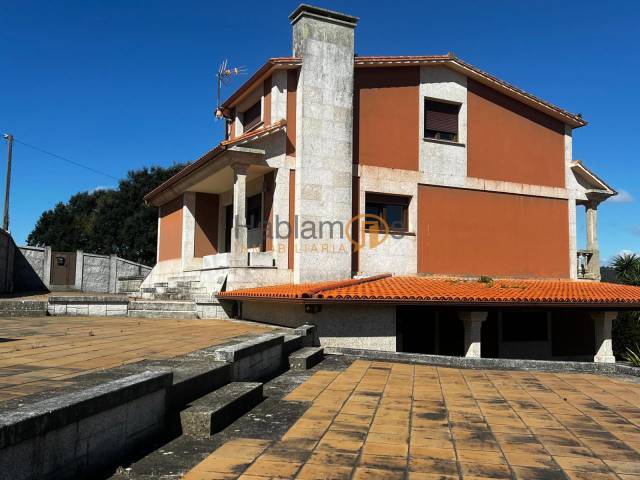 Casa-chalet en Venta en Meis