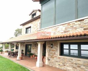 Vista exterior de Casa o xalet en venda en Ourense Capital  amb Terrassa i Piscina