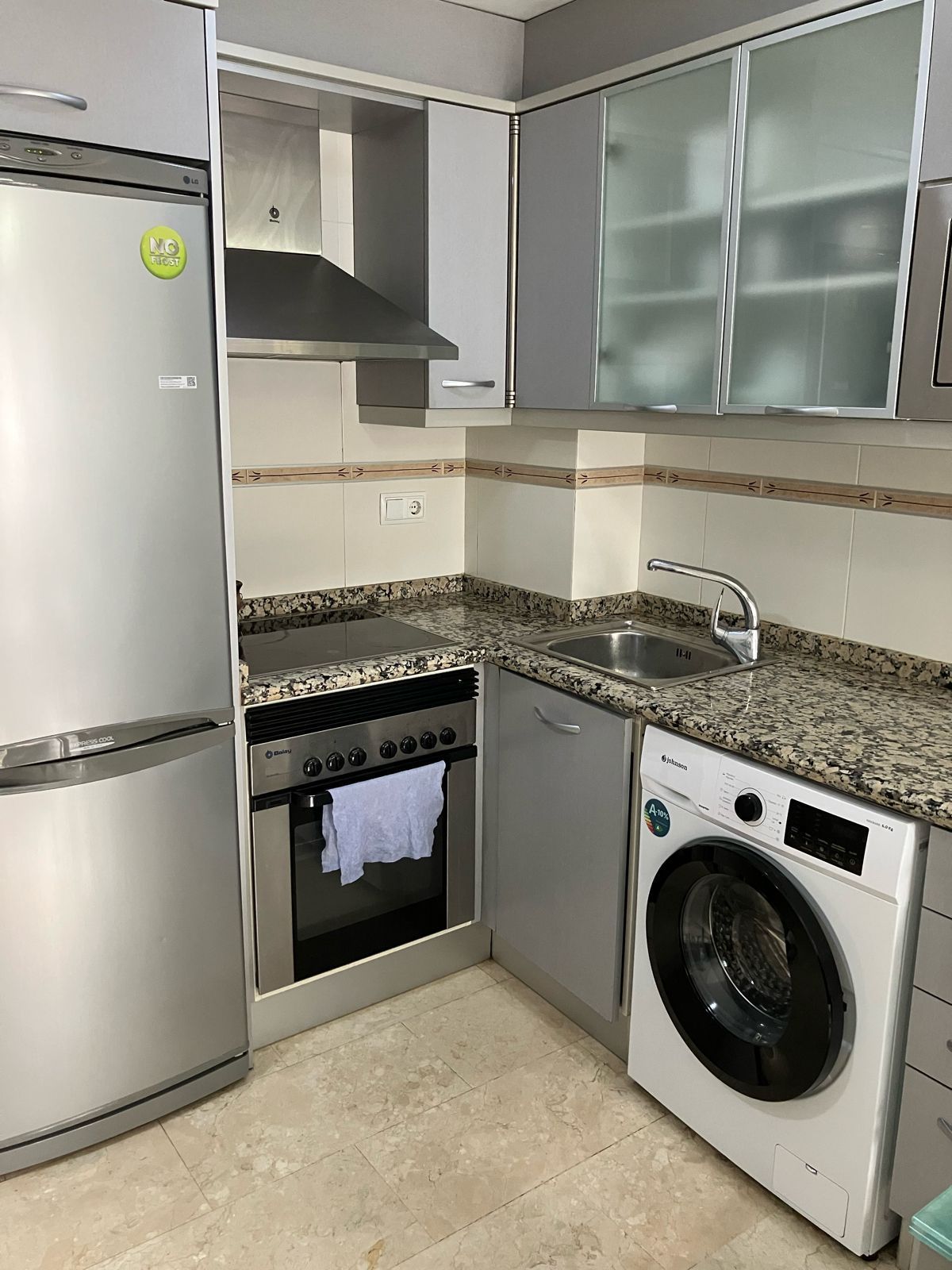 Kitchen of Apartment for sale in  Valencia Capital  with Air Conditioner and Storage room