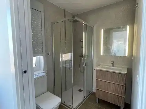 Badezimmer von Wohnung zur Miete in A Coruña Capital  mit Klimaanlage und Terrasse
