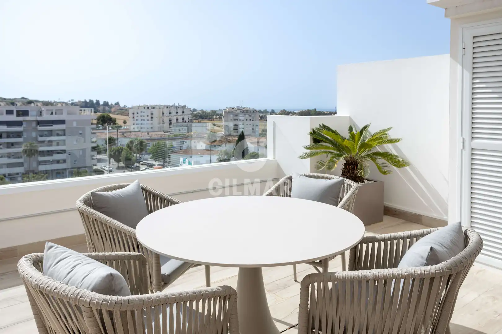 Penthouse with terrace for sale in Nueva Andalucía, imagen 27