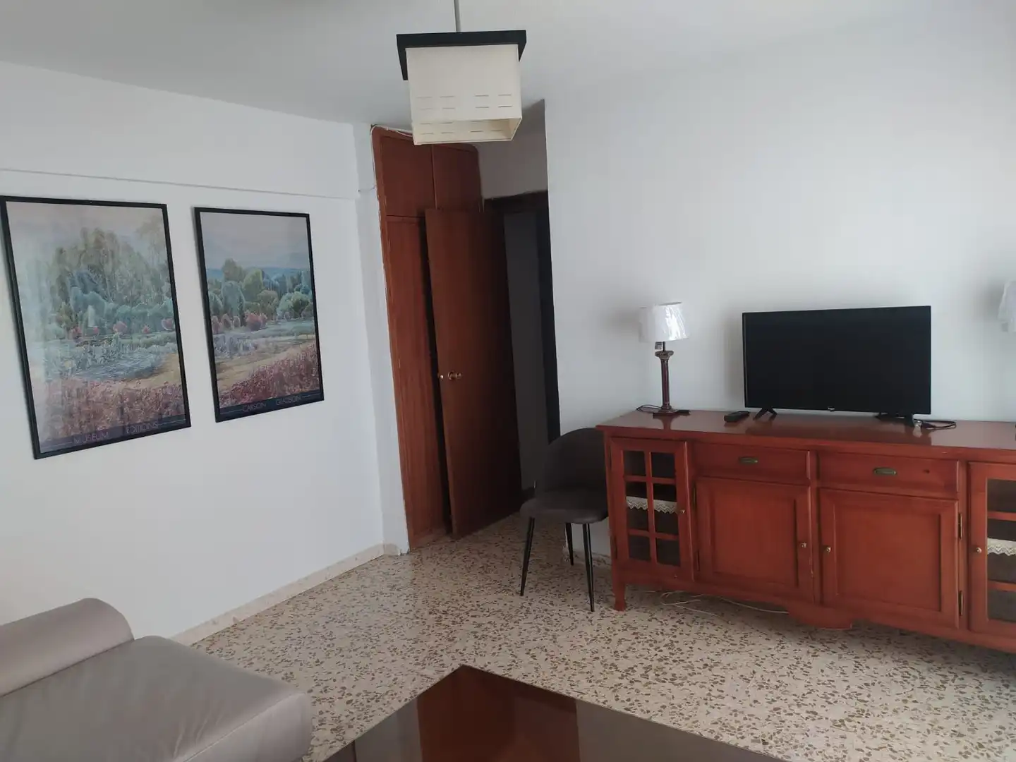Sala de estar de Piso de alquiler en Granada con Calefacción, Amueblado y Horno