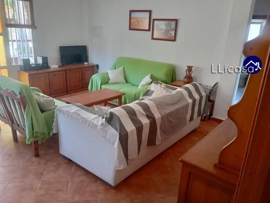 Sala d'estar de Casa o xalet de lloguer en Olocau amb Calefacció, Jardí privat i Terrassa