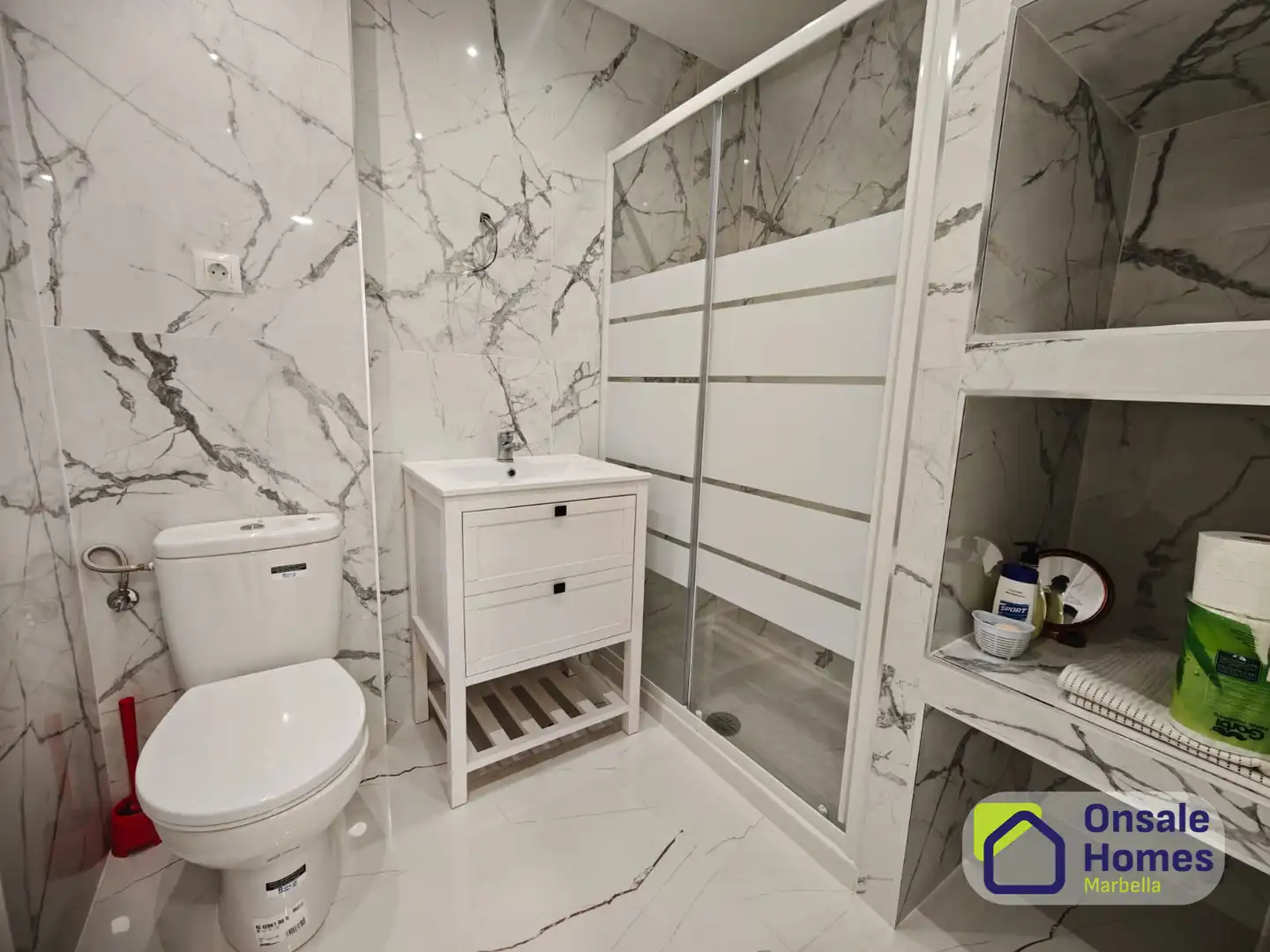 Baño de Piso en venta en Marbella Centro