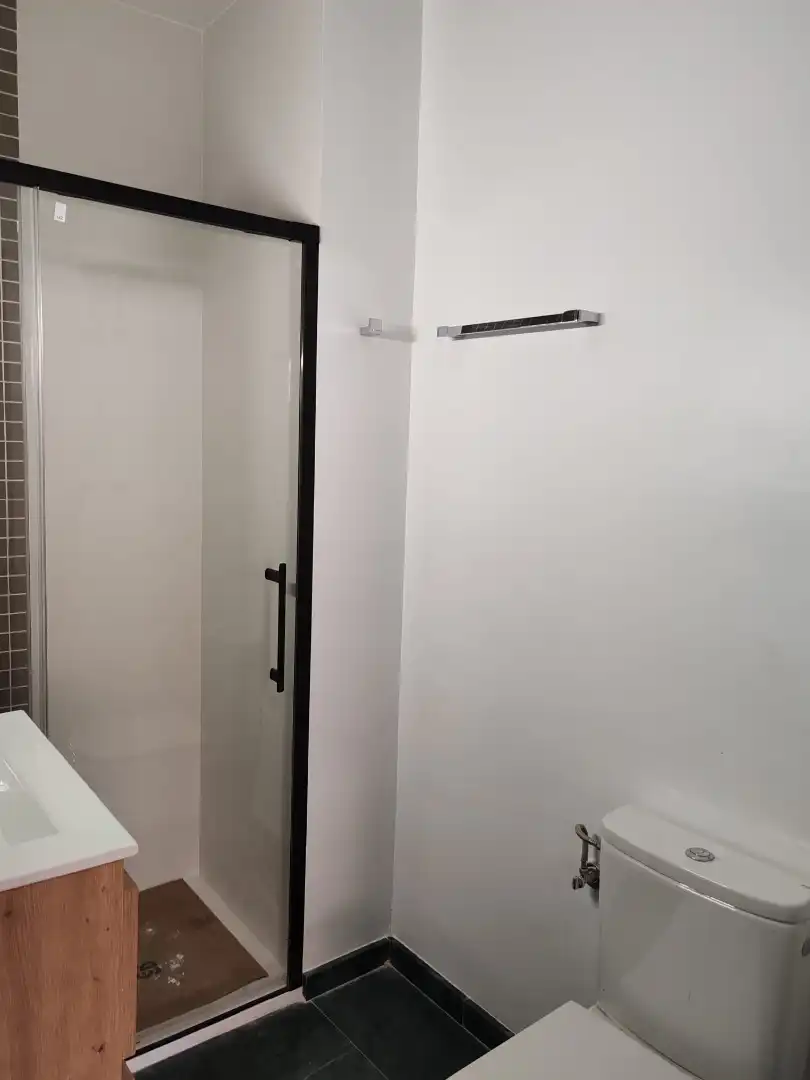 Baño de Apartamento en venta en Coria del Río con Aire acondicionado, Horno y Lavadora