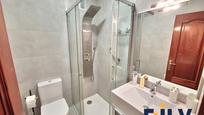 Bathroom of Flat for sale in Portugalete  with Terrace