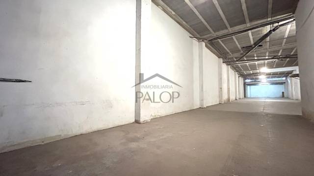 Local comercial en Venta en Carcaixent