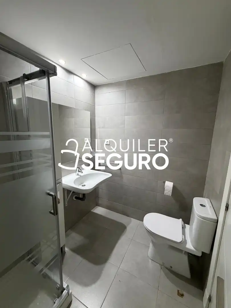 Bathroom of Flat for rent in Universidad