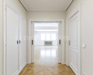 Apartament de lloguer en  Madrid Capital amb Aire condicionat, Calefacció i Parquet