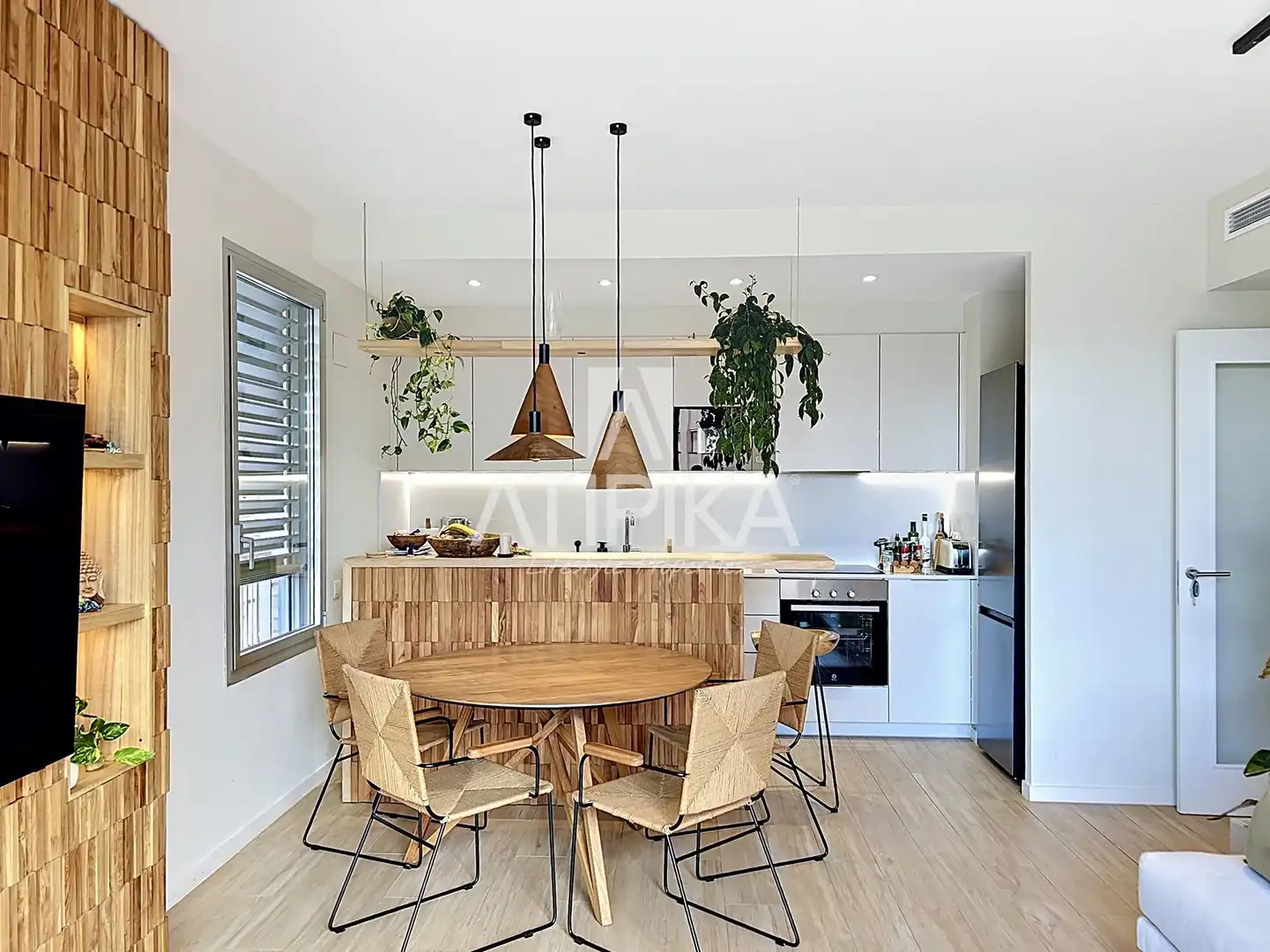 Kitchen of Flat for rent in Barcelona  with Air Conditioner, Parquet flooring and Terrace