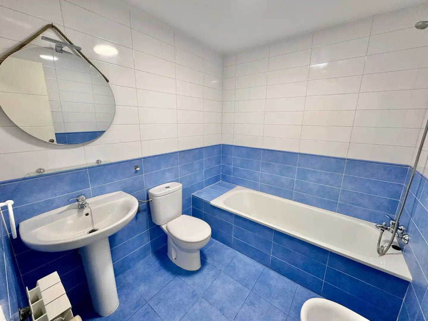 Baño de Estudio en venta en Valdepeñas con Calefacción y Balcón