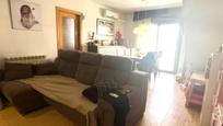 Sala d'estar de Dúplex en venda en Olesa de Montserrat amb Aire condicionat, Calefacció i Terrassa