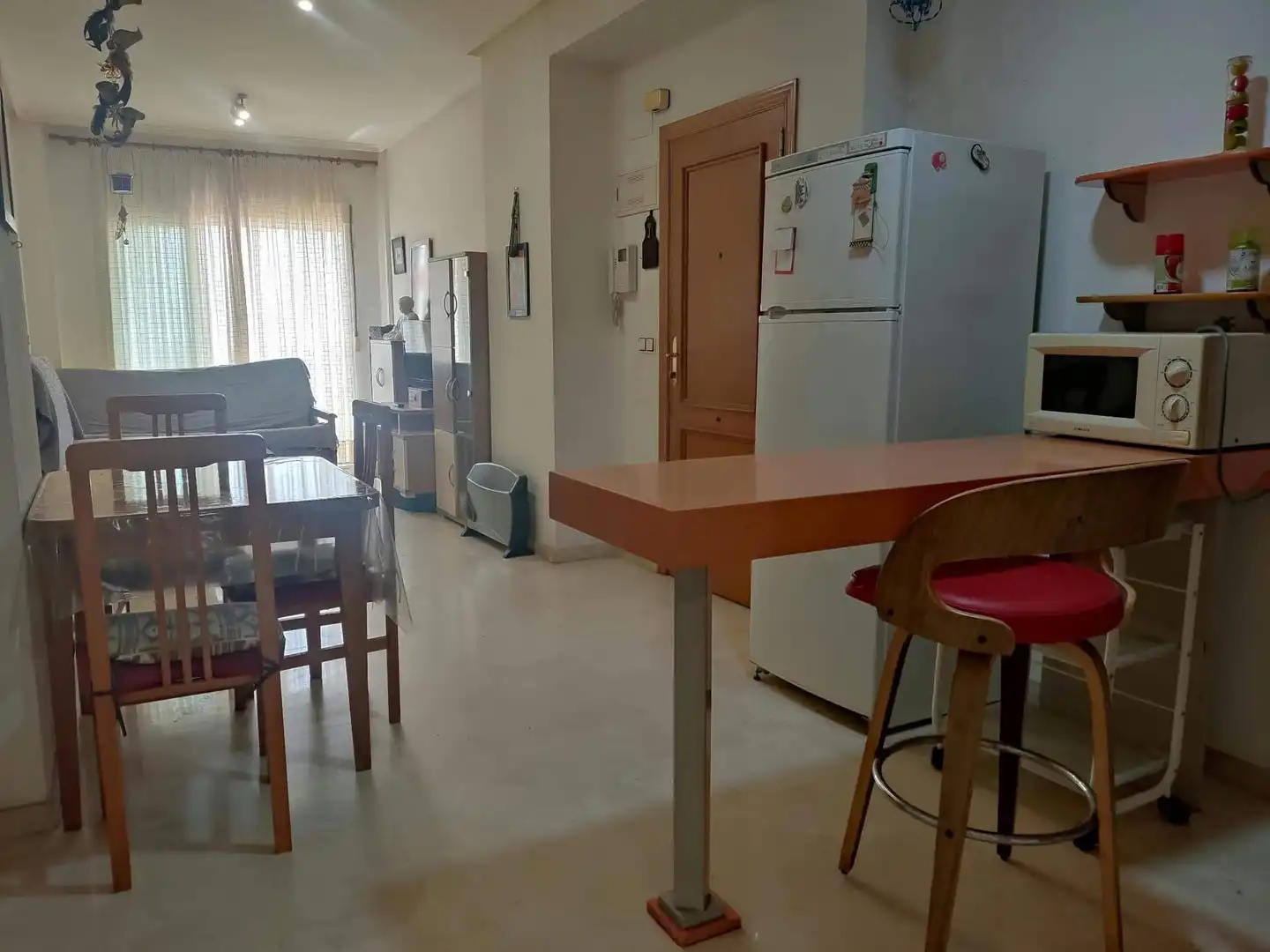 Flat for rent in Calle FERNANDA SANTAMARIA, Plaza Crevillente - Antiguos Juzgados - El Asilo