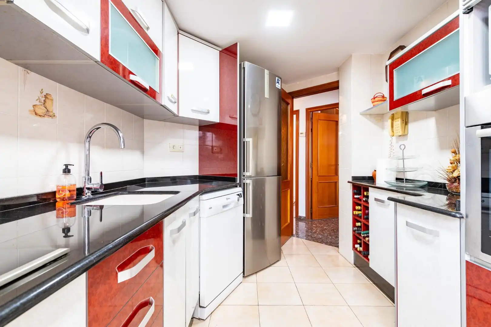 Kitchen of Flat for sale in Mislata  with Air Conditioner, Heating and Balcony