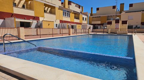 Foto 2 von Einfamilien-Reihenhaus zum Verkauf in Calle Labrador Manuel Lambertos, 23, Las Lomas de Rame - Bahía Bella, Los Alcázares