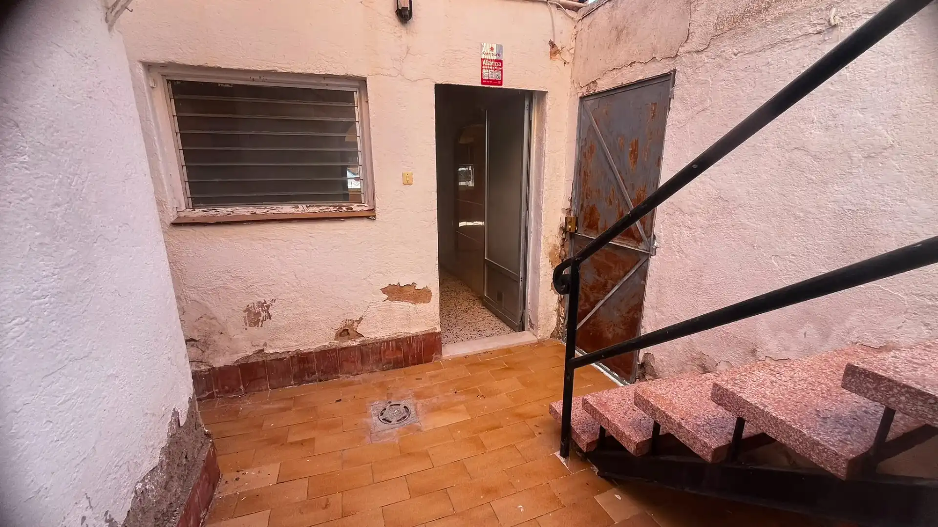 Einfamilien-Reihenhaus zum Verkauf in Cambrils mit Terrasse, Abstellraum und Alarm