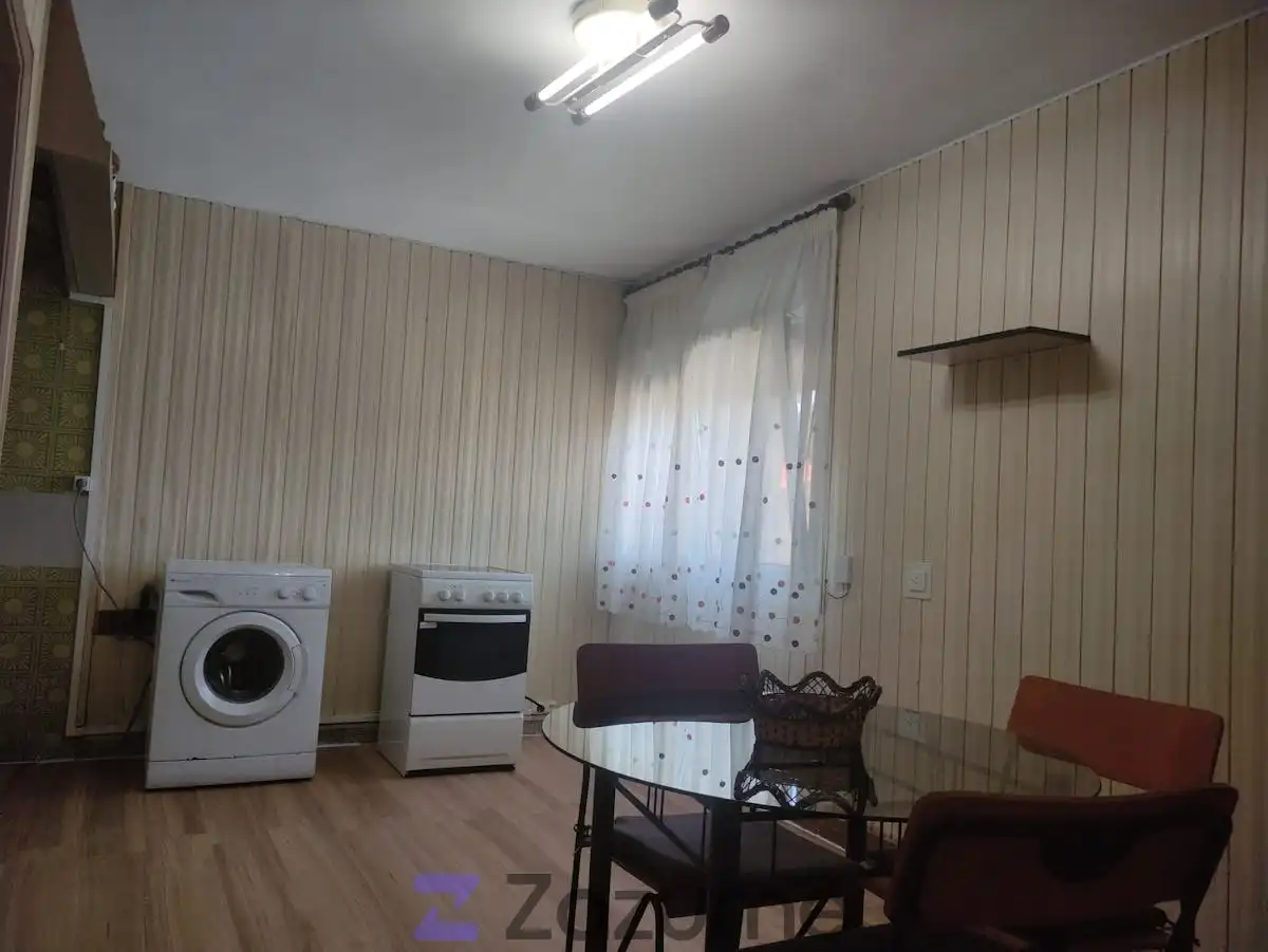 Habitación de Piso de alquiler en Zumarraga con Calefacción, Trastero y Amueblado