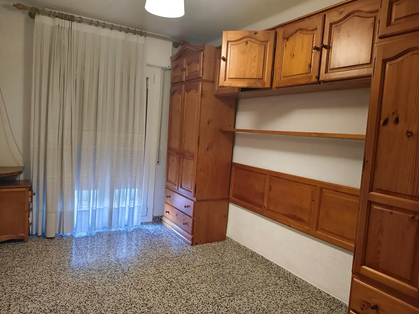 Dormitori de Àtic en venda en Figueres amb Aire condicionat, Calefacció i Terrassa