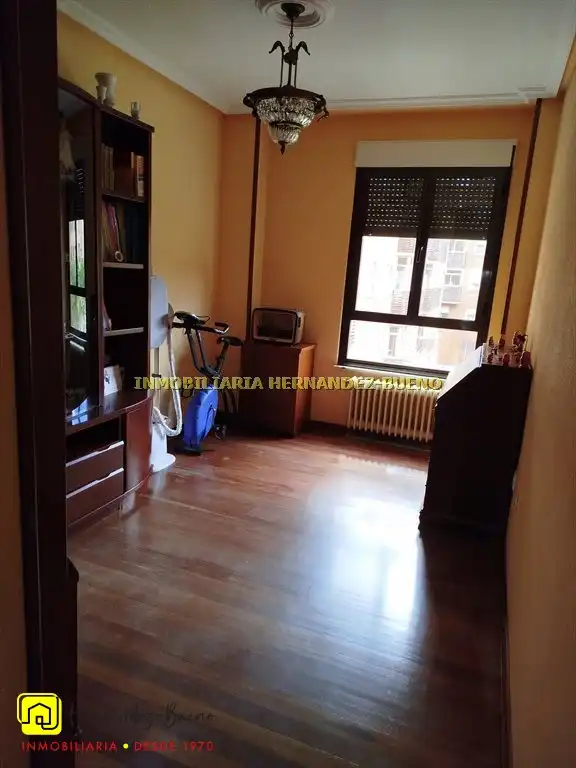 Habitación de Piso en venta en Salamanca con Calefacción, Trastero y Amueblado