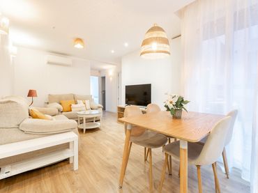 Appartement avec ascenseur à louer à Paseo de las Acacias