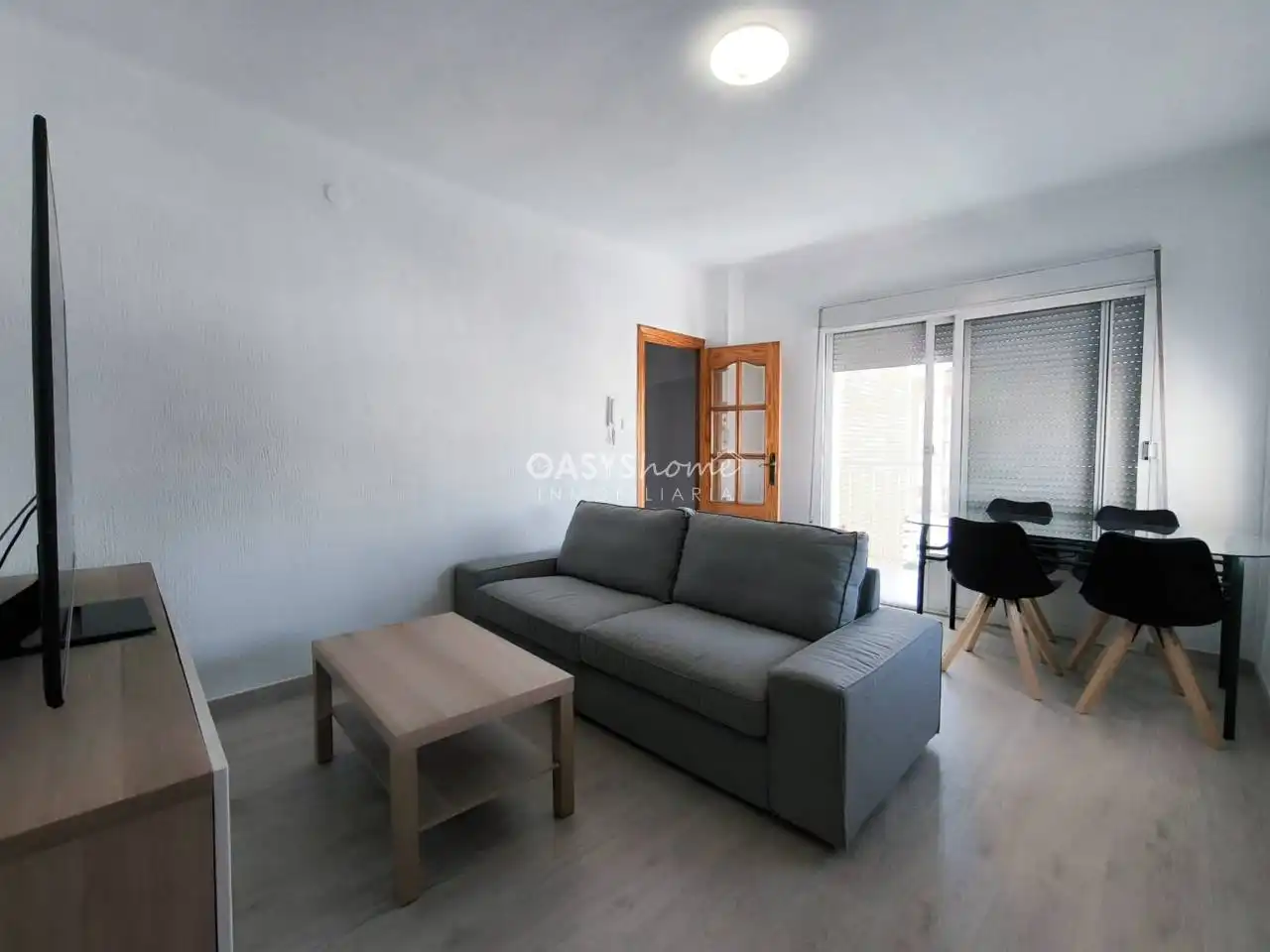 Sala d'estar de Pis de lloguer en Cartagena amb Moblat i Balcó