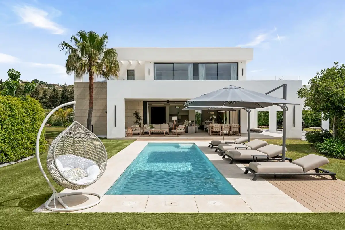 Detached house with pool for sale in Valtocado - La Alquería - La Atalaya