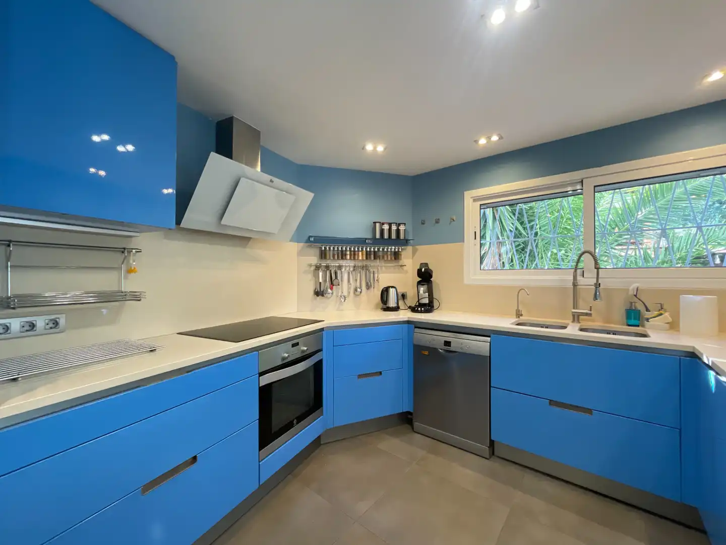 Kitchen of Houses for sale in Castelldefels  with Air Conditioner, Heating and Private garden
