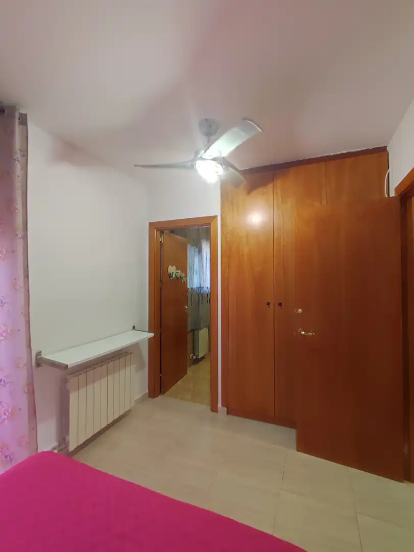 Dormitori de Casa adosada en venda en Torrelles de Foix amb Jardí privat, Terrassa i Traster