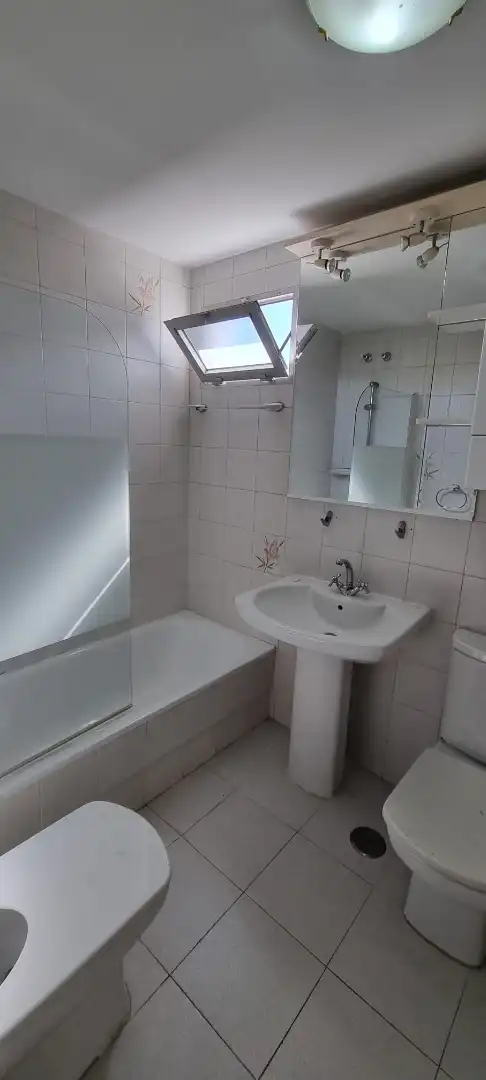 Bathroom of Flat for sale in Fuengirola  with Terrace and Community pool