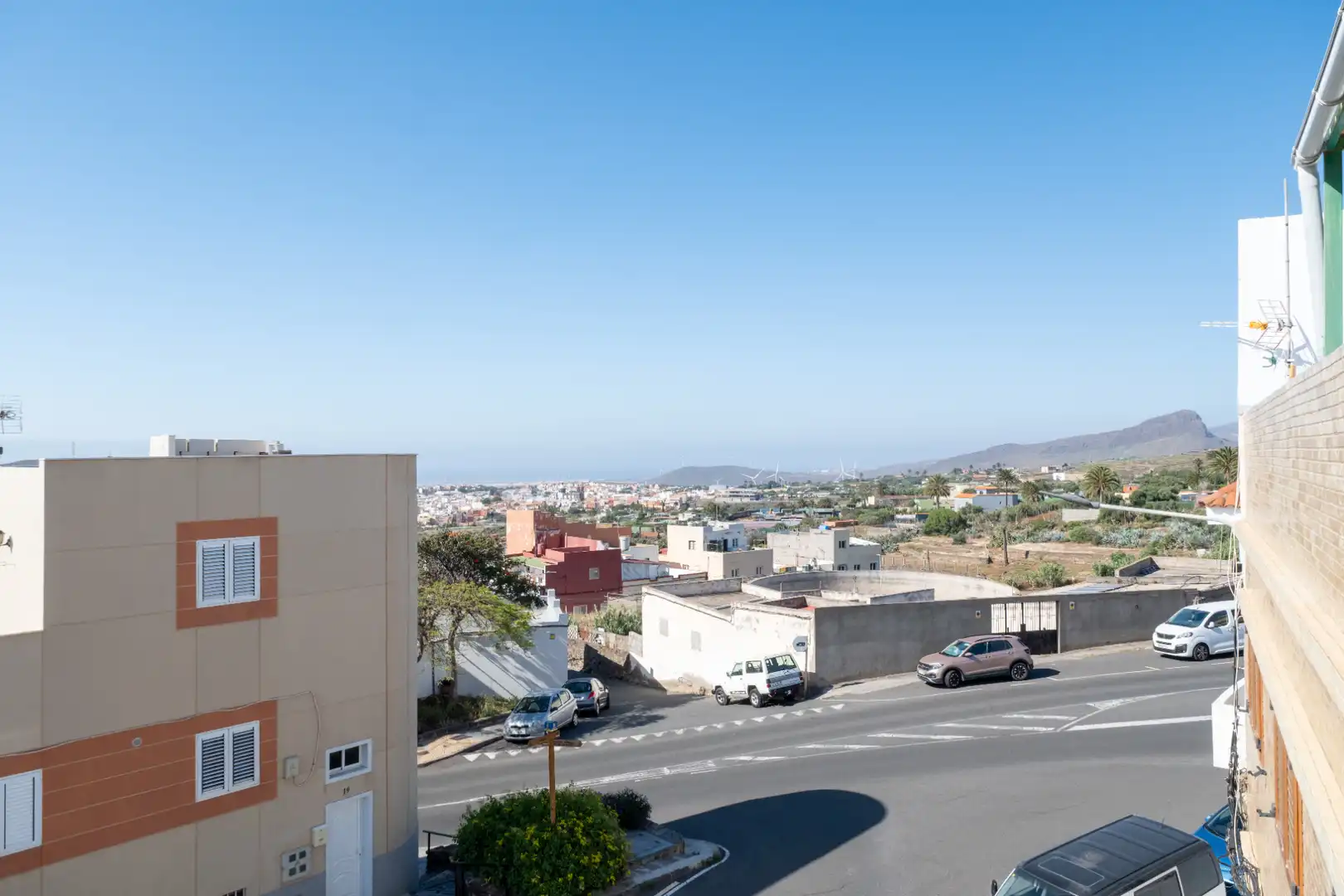 Vista exterior de Casa o xalet en venda en Ingenio amb Jardí privat i Balcó