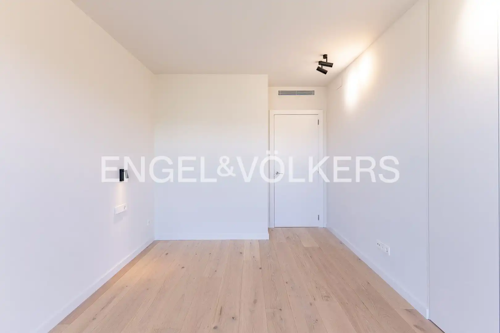 Bedroom of Houses for sale in Cabrils  with Heating, Private garden and Parquet flooring