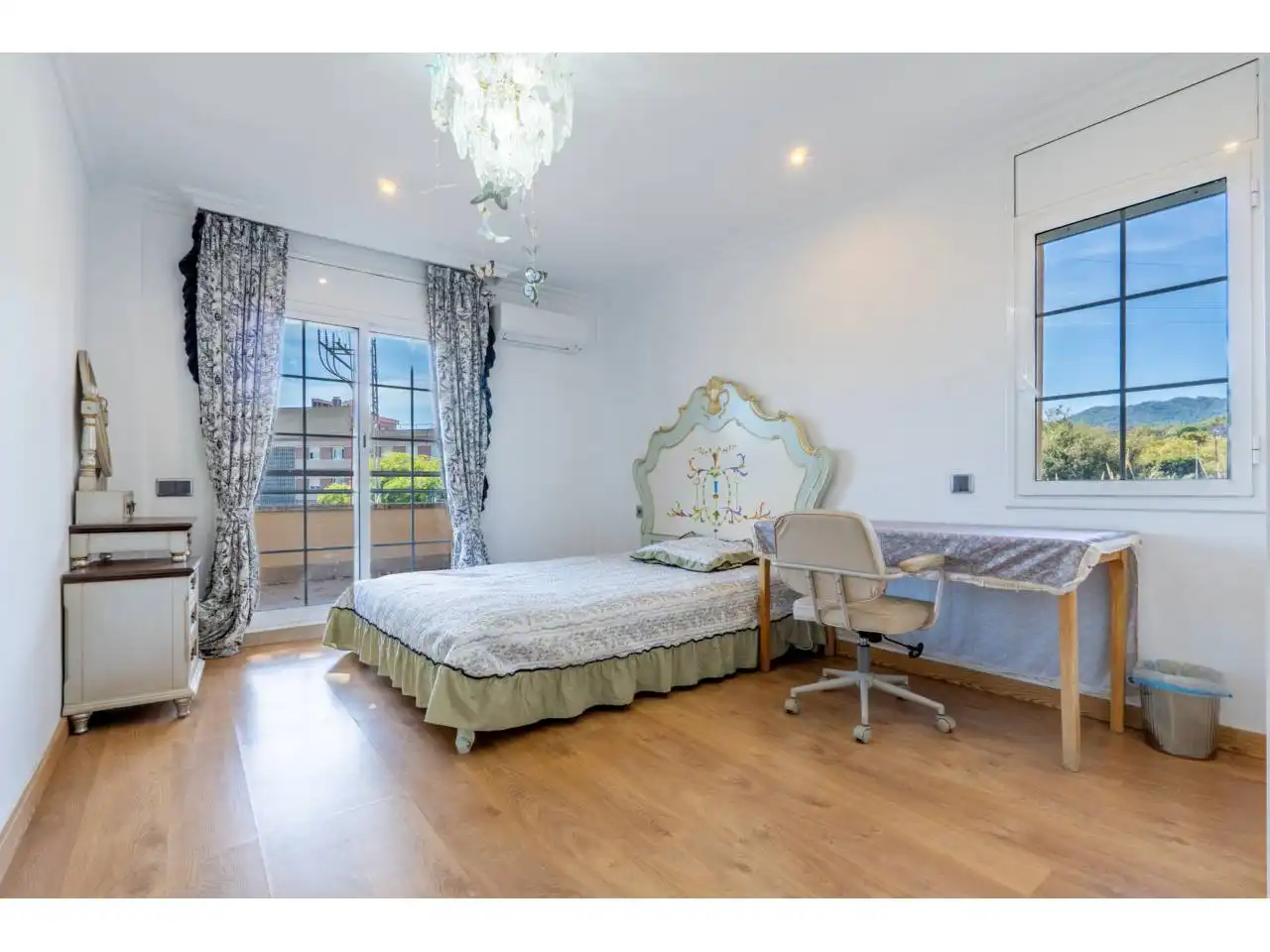 Bedroom of Houses for sale in Cabrils, Barcelona