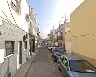 Exterior view of House or chalet for sale in  Sevilla Capital