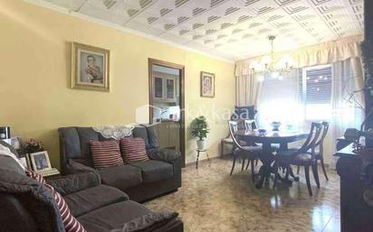 Living room of Flat for sale in  Valencia Capital  with Oven